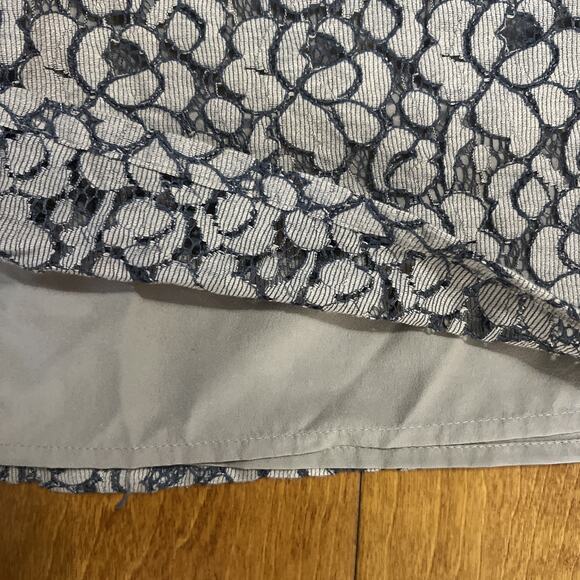 Vintage Y2K Banana Republic Embroidered Floral Mini Skirt Size 0 Tan Preppy Work - Picture 7 of 10